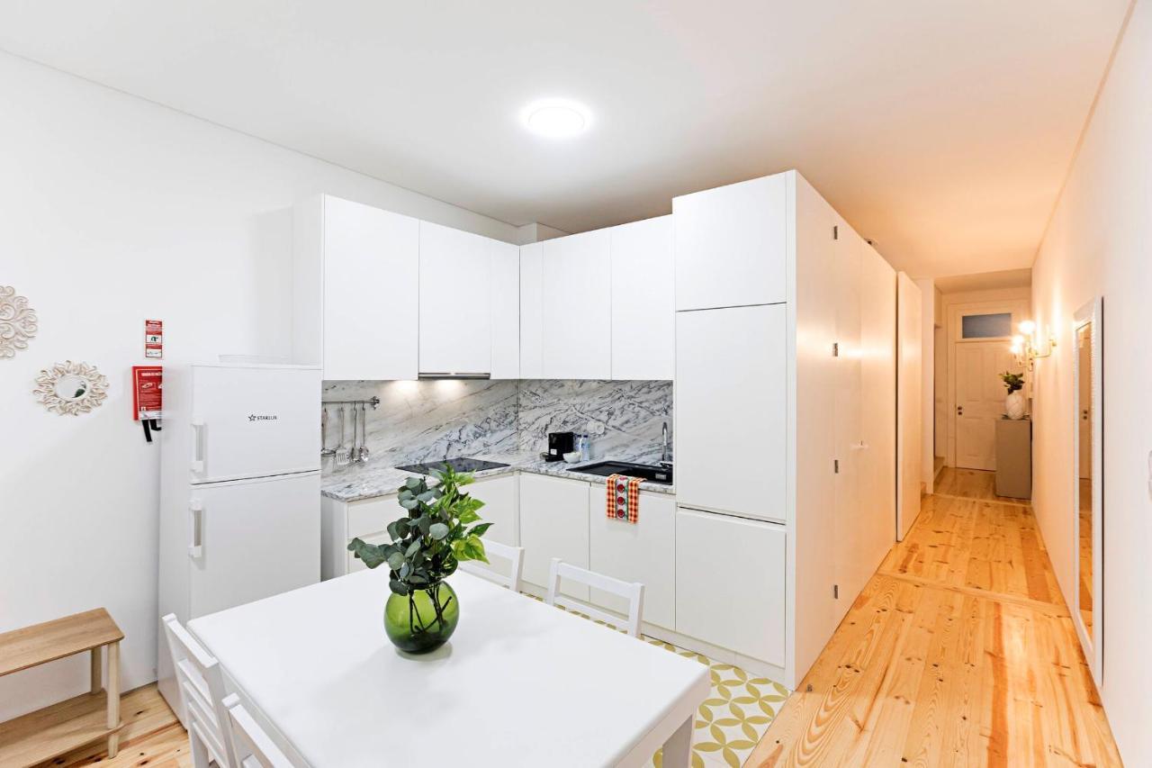 Loios 1Br Flat Downtown By Lovelystay Porto Exterior foto