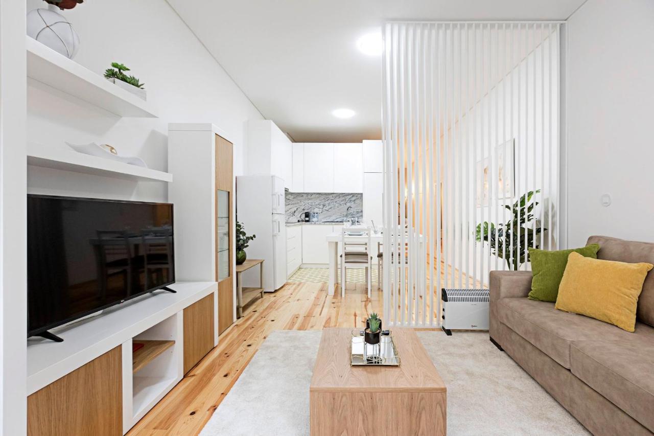 Loios 1Br Flat Downtown By Lovelystay Porto Exterior foto